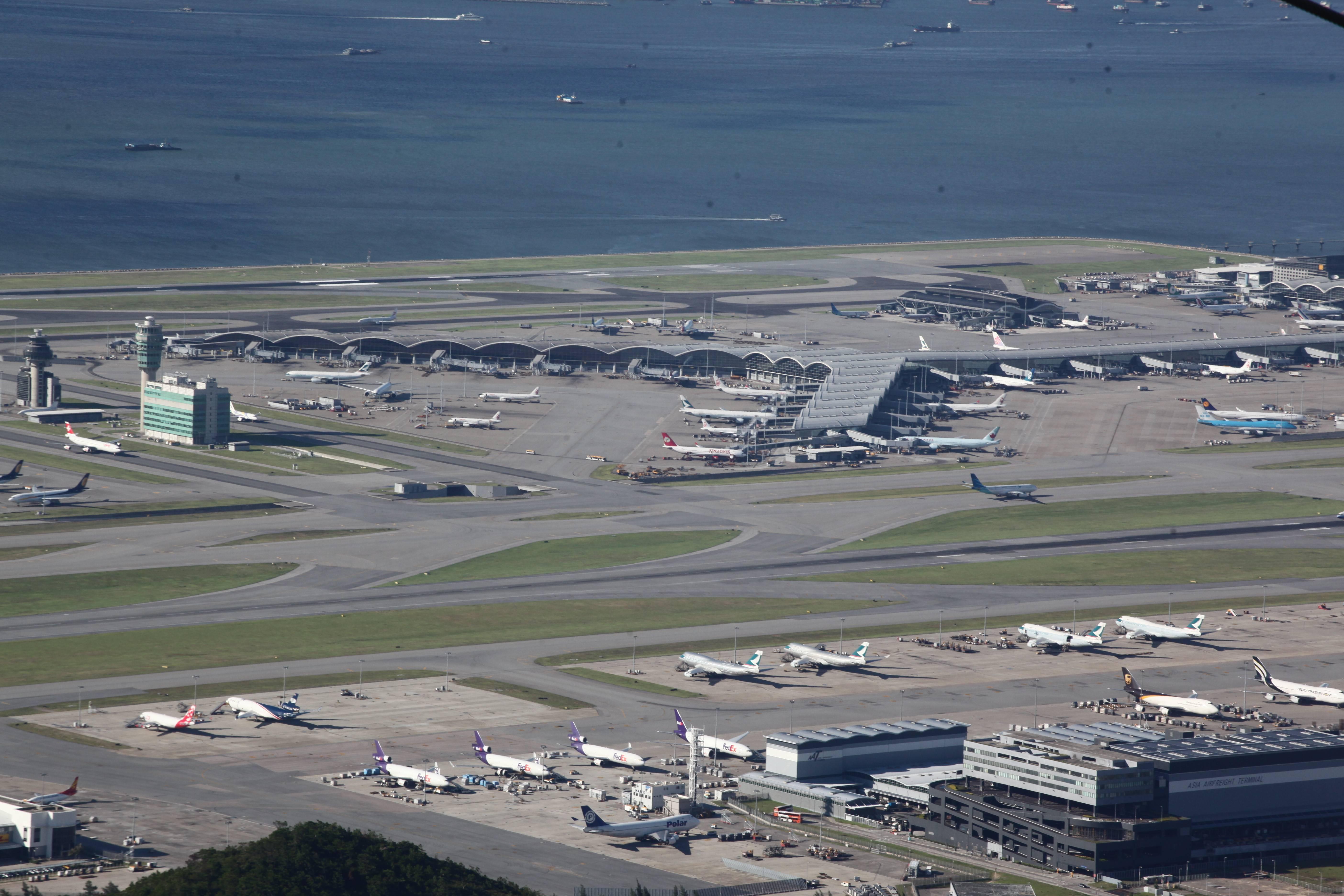 香港機場進口航道區第三區擬敷設人工魚礁　今年中展開工程