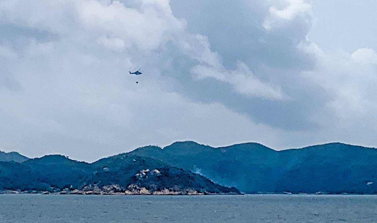 黃色火災警告下多區有山火 南丫島對出鹿洲一度27人被困