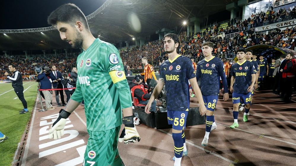 費倫巴治在土耳其超級盃派出U19出戰後退賽。(路透社)