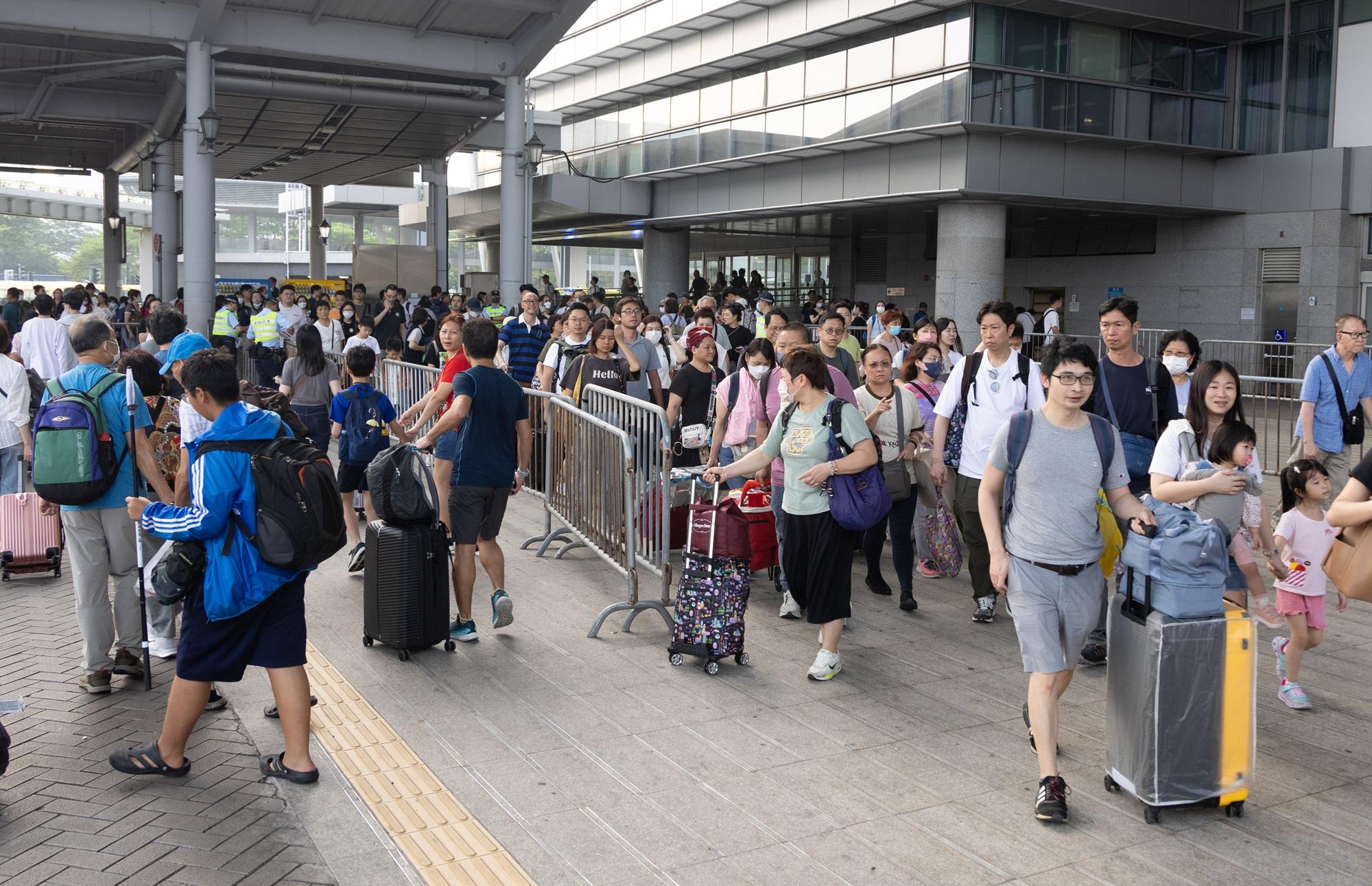 瘋狂外遊，香港空城？