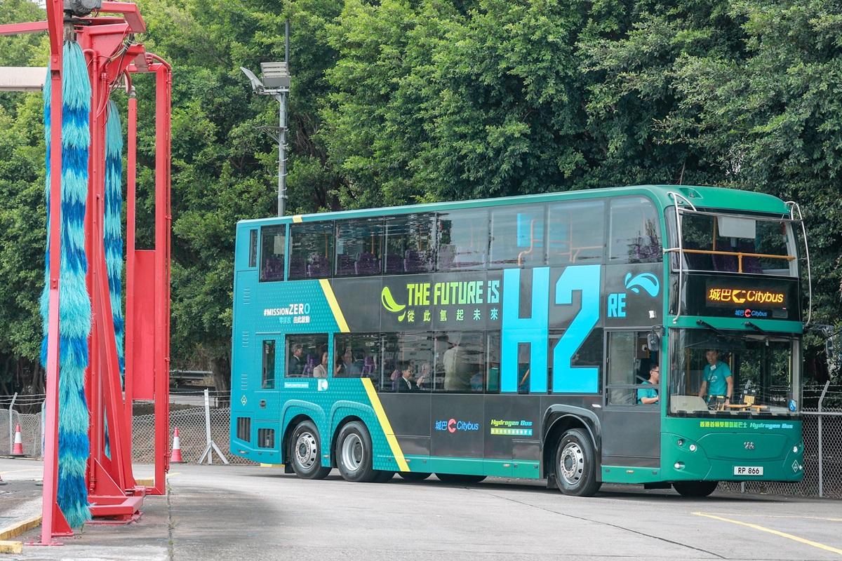 城巴去年已啟動一輛氫能電池雙層巴士測試項目。(資料圖片)