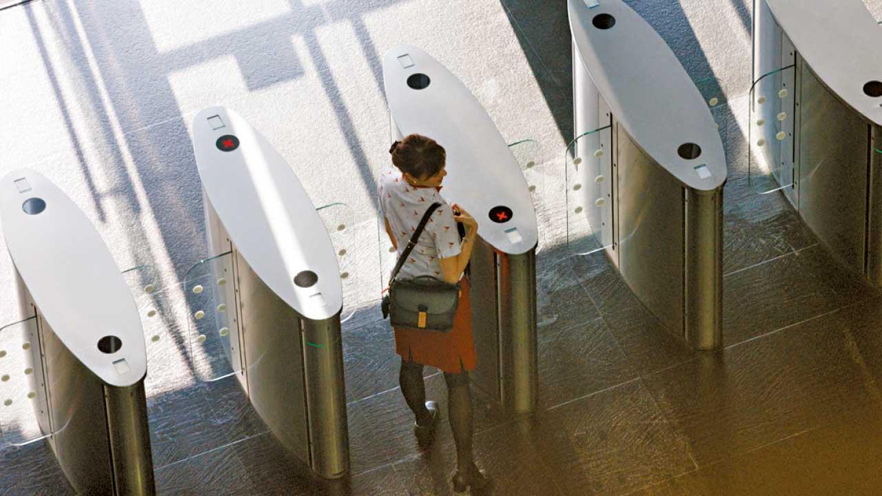 從單人房看國泰的營運成本