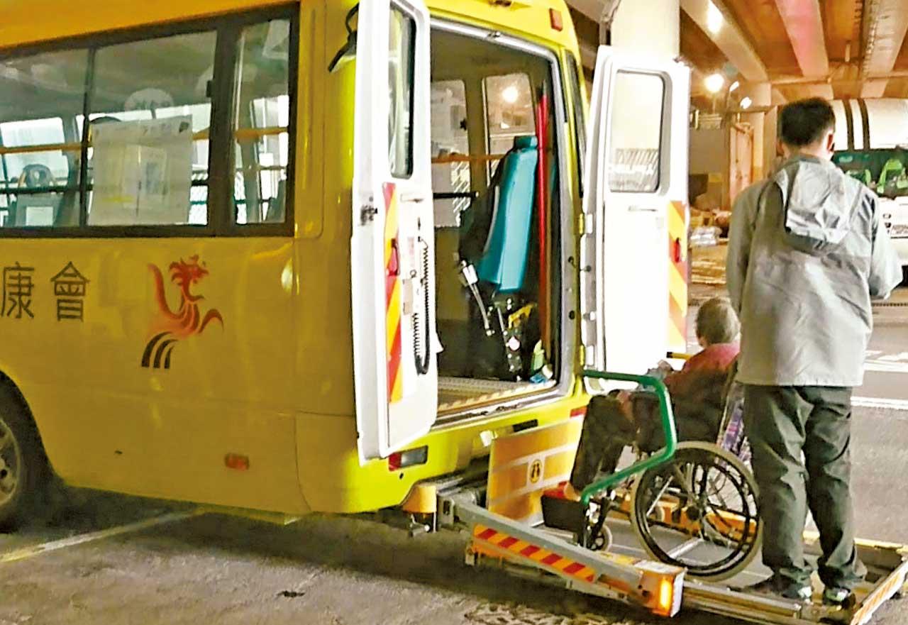 復康巴士電話預約遭拒急增102% 最多42輛車處備用狀態