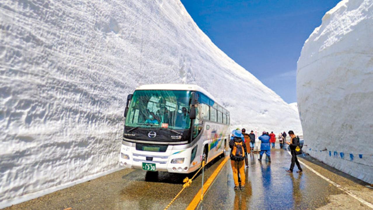 感受大自然鬼斧神工 敦煌嗚沙山+日本立山黑部