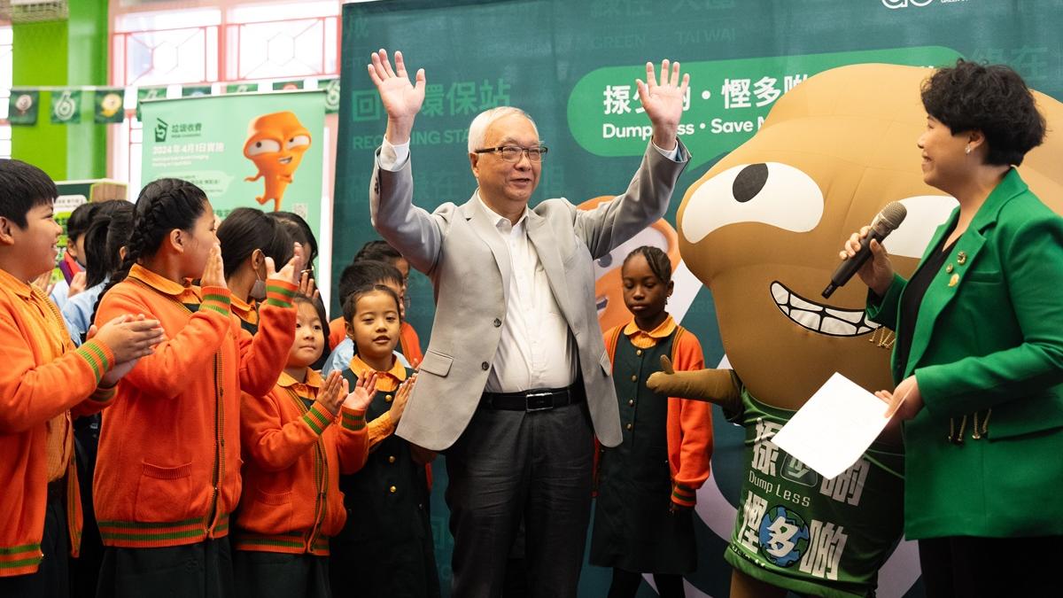 謝展寰過去9個月共出席25.5小時講解垃圾徵費政策的活動。(資料圖片／林靄怡攝)