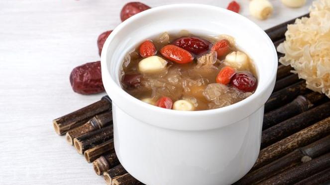 血癌患者免疫力弱 中醫推枸杞紅棗蓮子粥調節