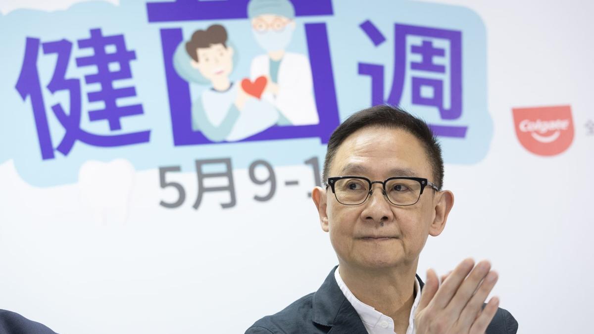 陳超余相信牙科生延遲一年投身市場，對私營市場沒有影響。(蘇文傑攝)