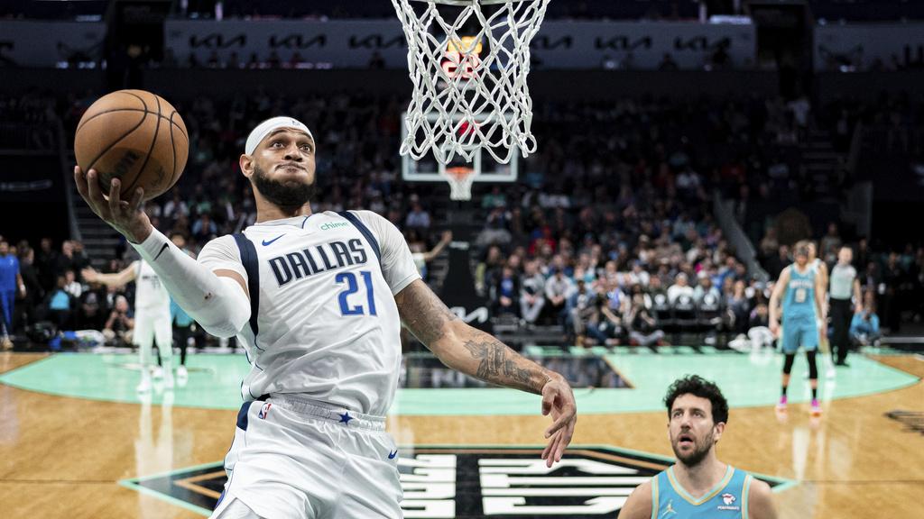 獨行俠擊敗黃蜂取得季後賽席位。(美聯社)