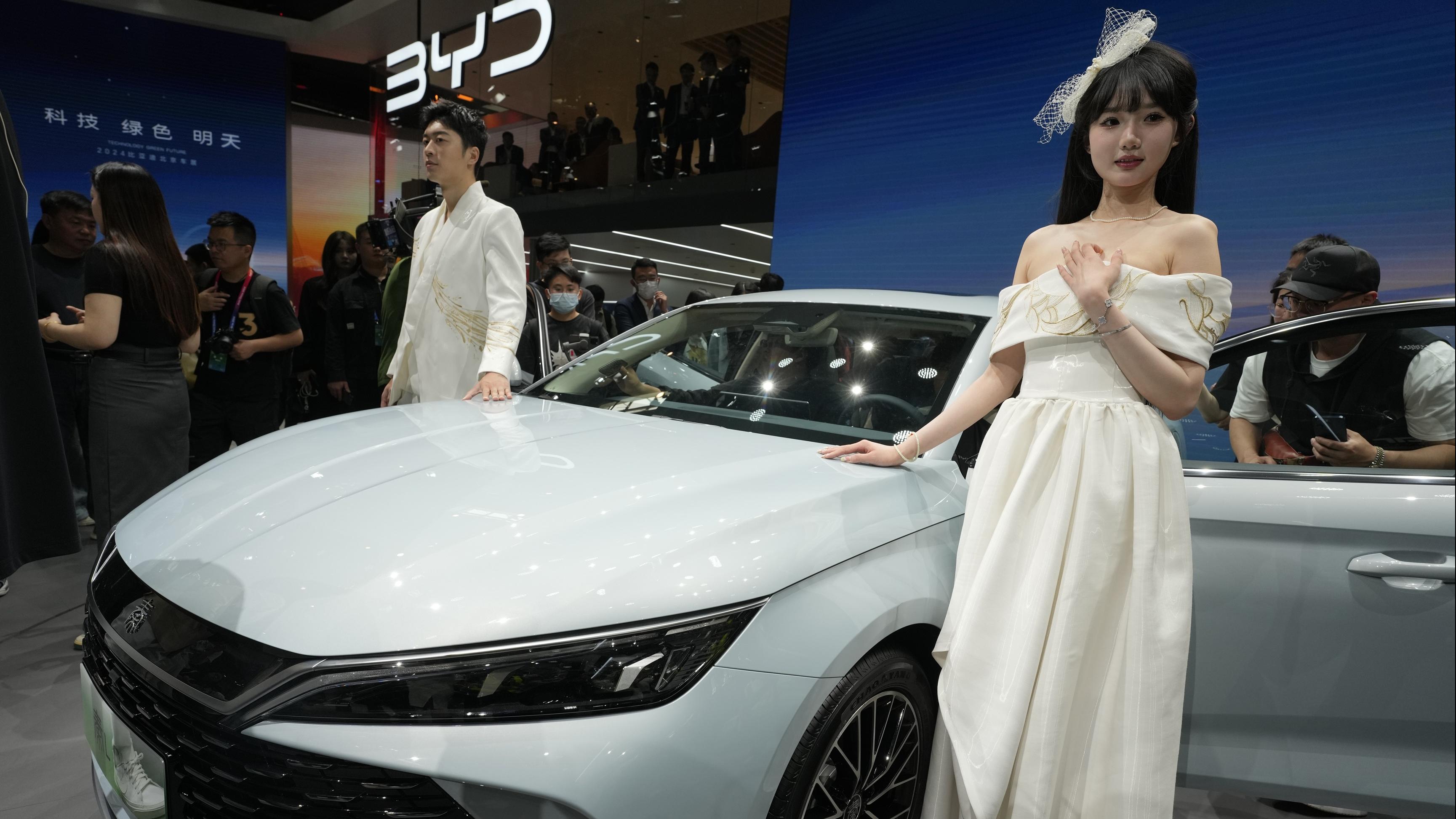 比亞迪突破下降底部頂阻力可擴大上升空間