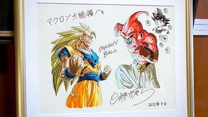 法國總統馬克龍曾獲烏山明送贈畫作。(X)