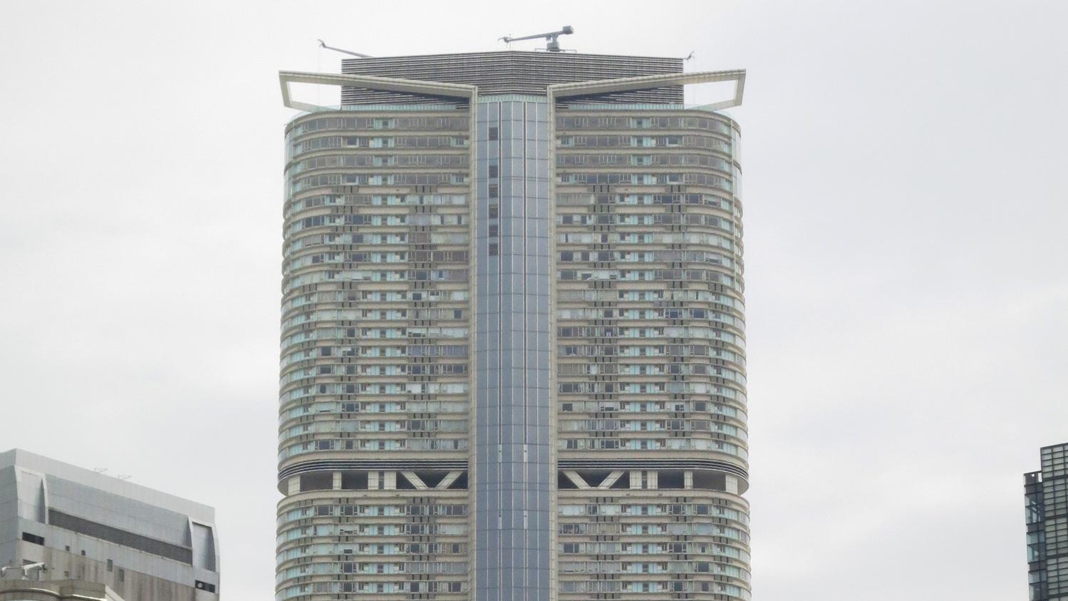 尖沙咀豪宅高層兩房3430萬成交 呎售3.3萬 10年升值逾一成｜二手樓成交 