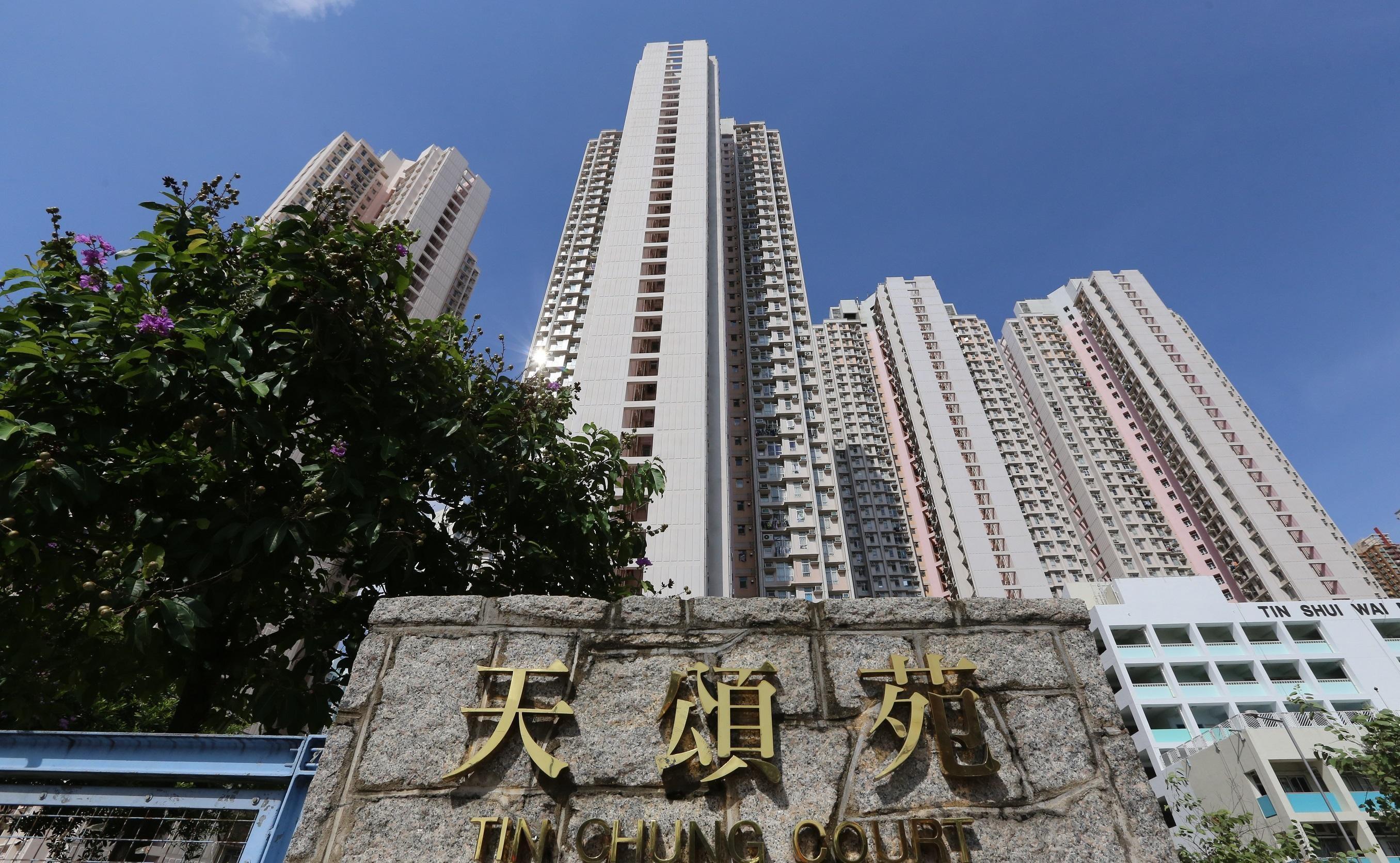 天水圍居屋近月交投暢旺，本月暫錄近35宗成交，其中天頌苑亦不乏白居二買家入市承接。