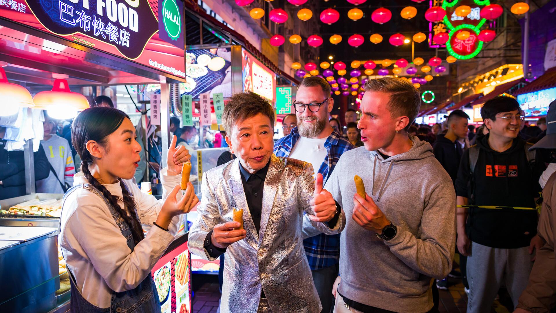 旅發局：廟街推廣項目營運期延長半年　夥「廟街歌王」尹光宣傳廟街風光