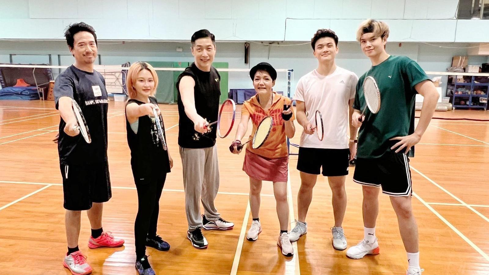 黎展峯學耕田 「嬌滴滴」龔柯允原來係籃球高手