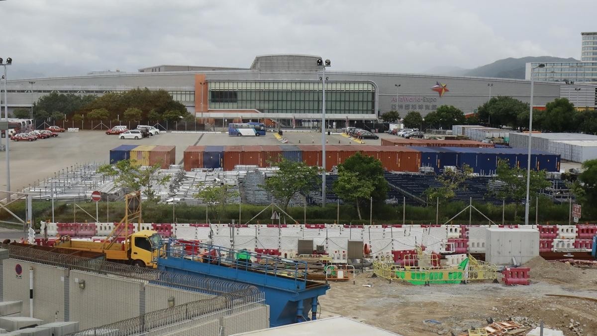 政府預留供博覽館擴建的土地，在2021年前用作貨車調度區。(資料圖片／林俊源攝)