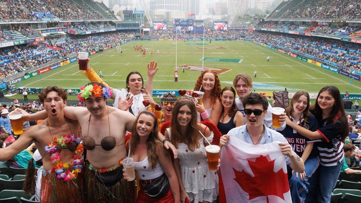 今年香港國際七人欖球賽門票即將售罄，圖為2023年賽事。(資料圖片／蘇文傑攝)