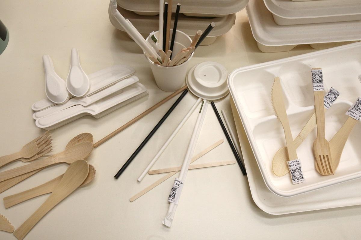 當局表示，非塑膠即棄餐具在紙漿以外還有很多選擇。(資料圖片)