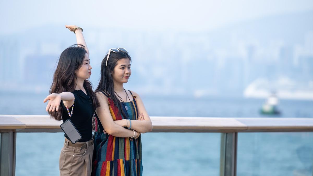 本港天氣預計將持續炎熱。(資料圖片／陳奕釗攝)