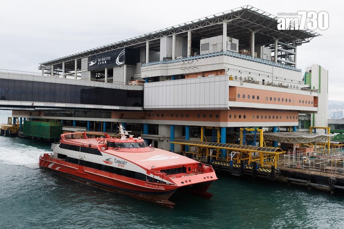 上環港澳碼頭兩的士司機疑爭位爭執 一人打傷同行被捕