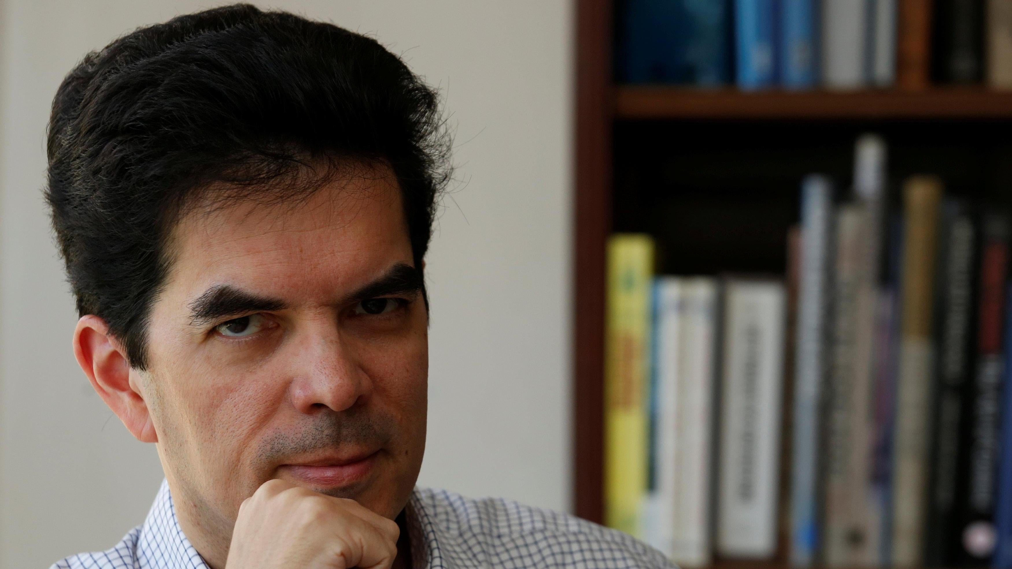 David Webb增持佐丹奴 留言「Came back for another T-shirt」