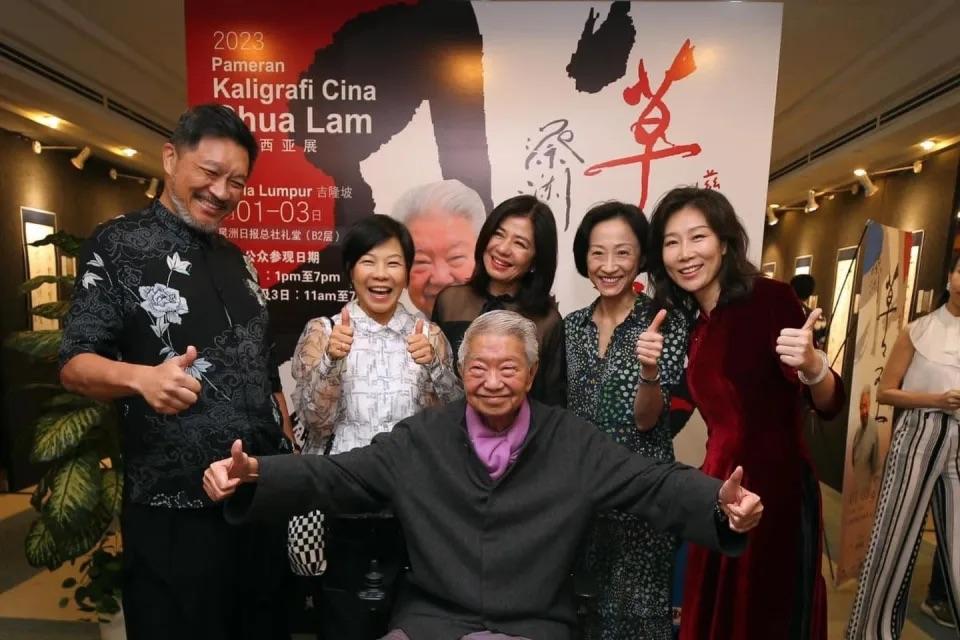  蔡瀾請八人照護團隊月花50萬　太太去世後「斷捨離」珍藏