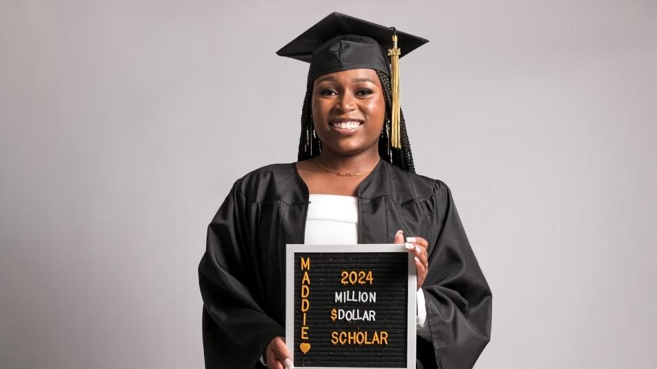 美國最強高中生獲231間大學取錄，獎學金達1.1億元。(X)