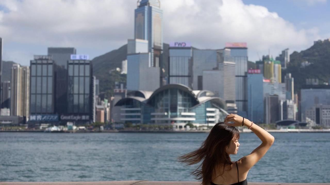 上月平均最高氣溫、平均氣溫及平均最低氣溫屬有紀錄4月份最高