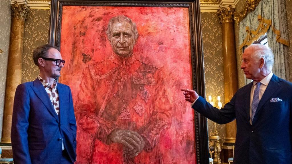 英王查理斯三世登基後，首幅肖像畫亮相。(X)