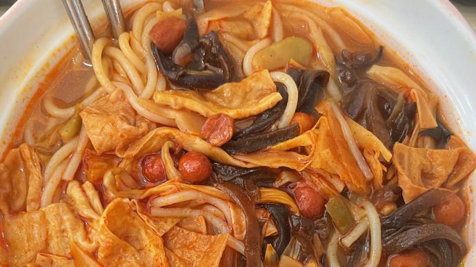 螺螄粉終於有正式英文名，專家：避免被誤認是蝸牛等制品。(微博)