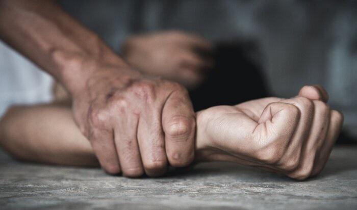 醉女遭2警魔撿屍，輪流性侵仲催促「快點她快醒」。(資料圖片)