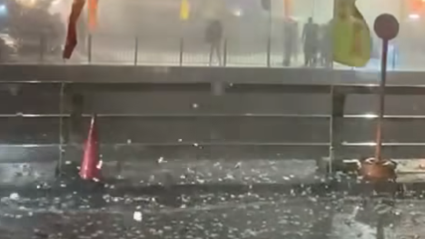 網傳元朗昨晚落冰雹。(影片截圖)