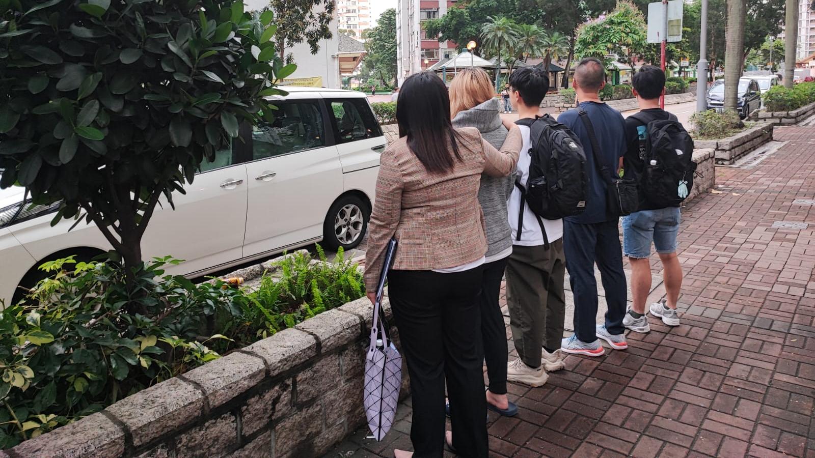 一名35歲女子被捕。