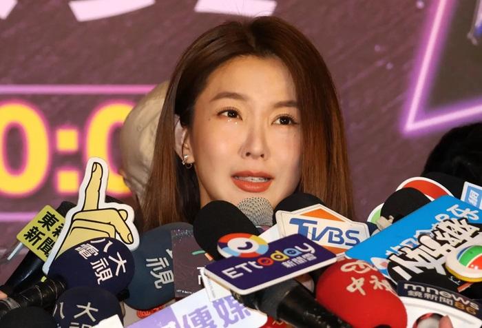 拖欠一年管理費 郭書瑤現身喊晒道歉