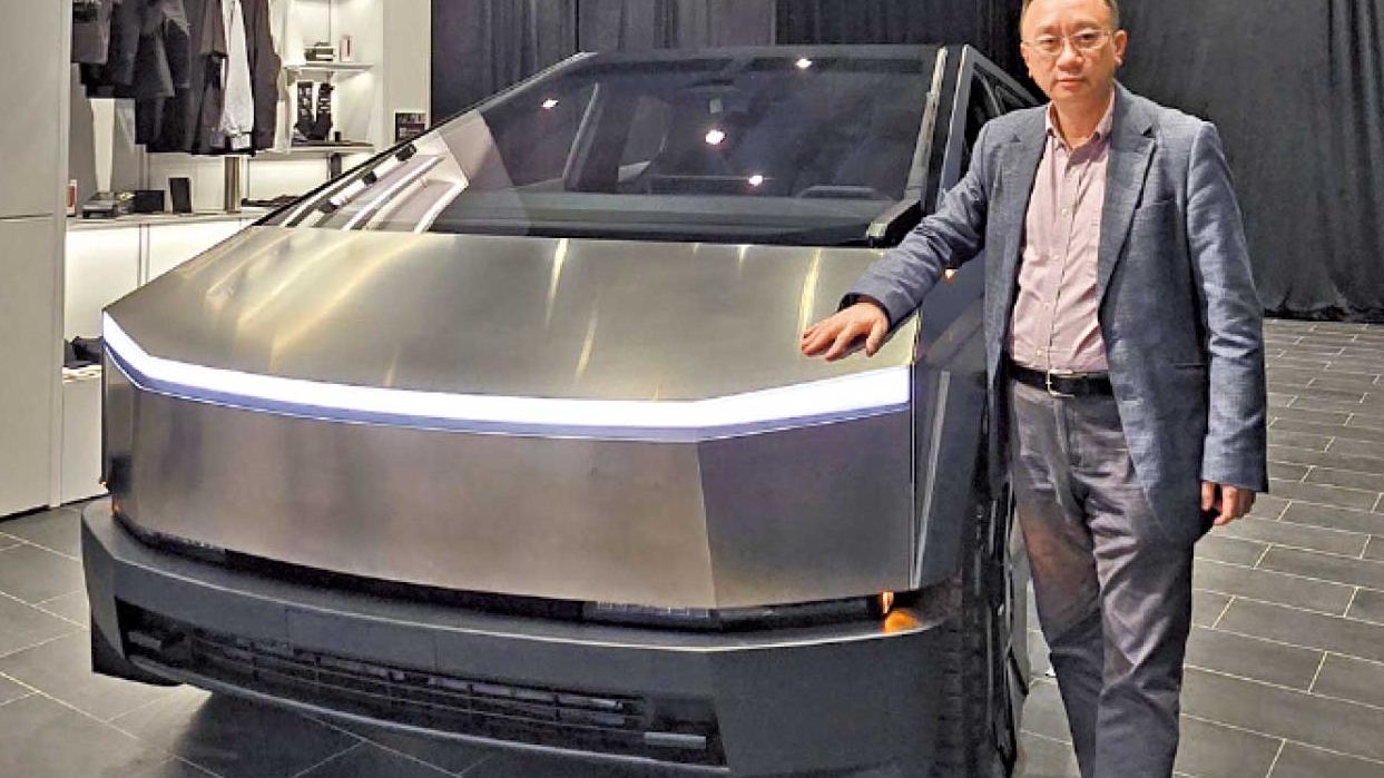 Tesla Cybertruck初接觸