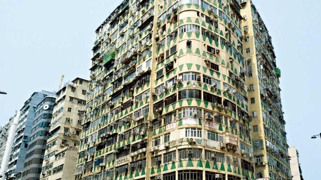 勘察64幢目標樓宇外牆 屋宇署︰63幢有危險