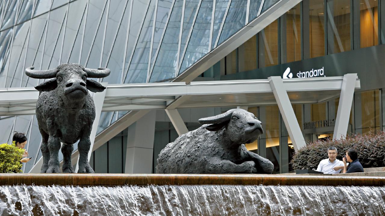 闖關在即｜連升4周累飆兩成 港股超買 提防兩萬關受阻