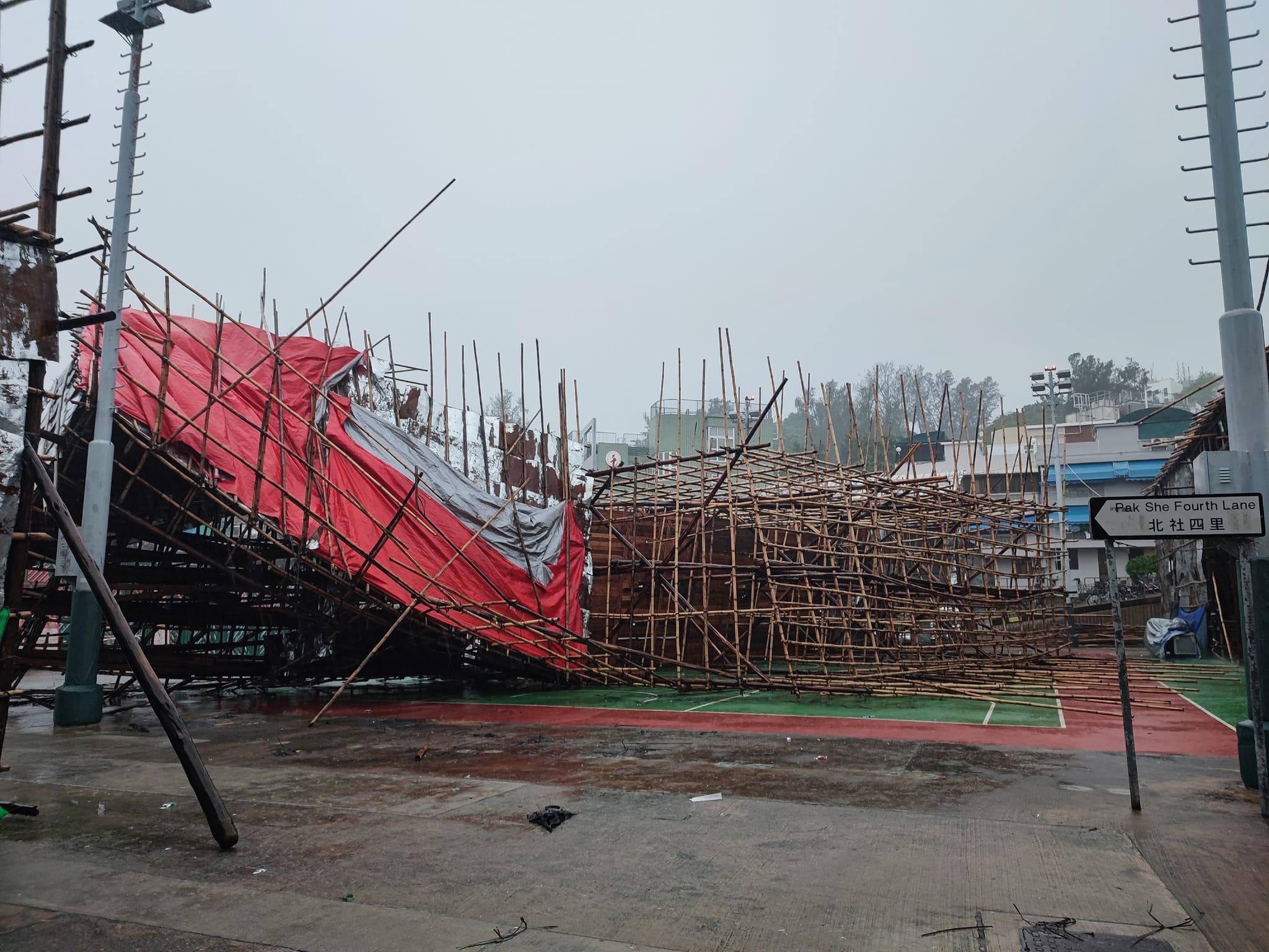  長洲太平清醮｜強風「冧包山」棚架倒塌無人傷（Don Lee／Living Cheung Chau 活力長洲FB）