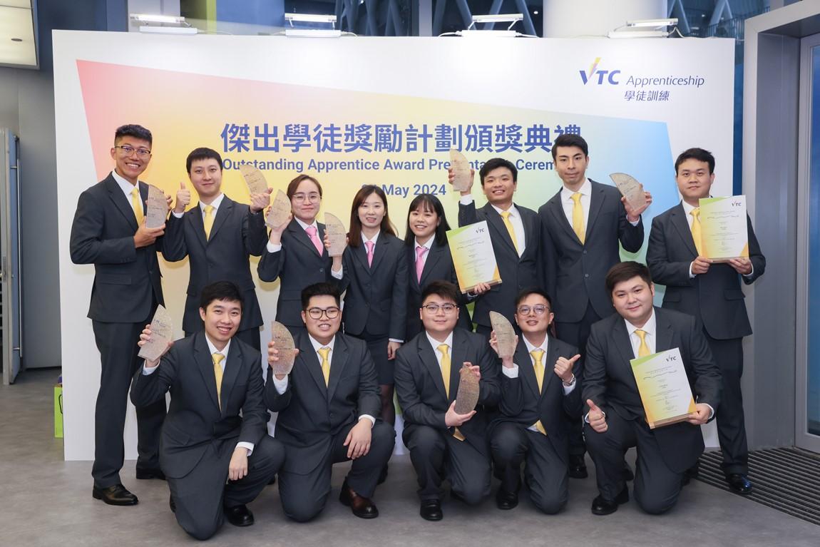 職訓局（VTC）上周五(24日)舉行「職學專才日暨傑出學徒獎勵計劃頒獎典禮」，透過VTC不同學科師生設置技能體驗及示範、又聯同僱主機構舉辦職業博覽及行業講座，幫助同學規劃未來職業路向。(職訓局圖片)