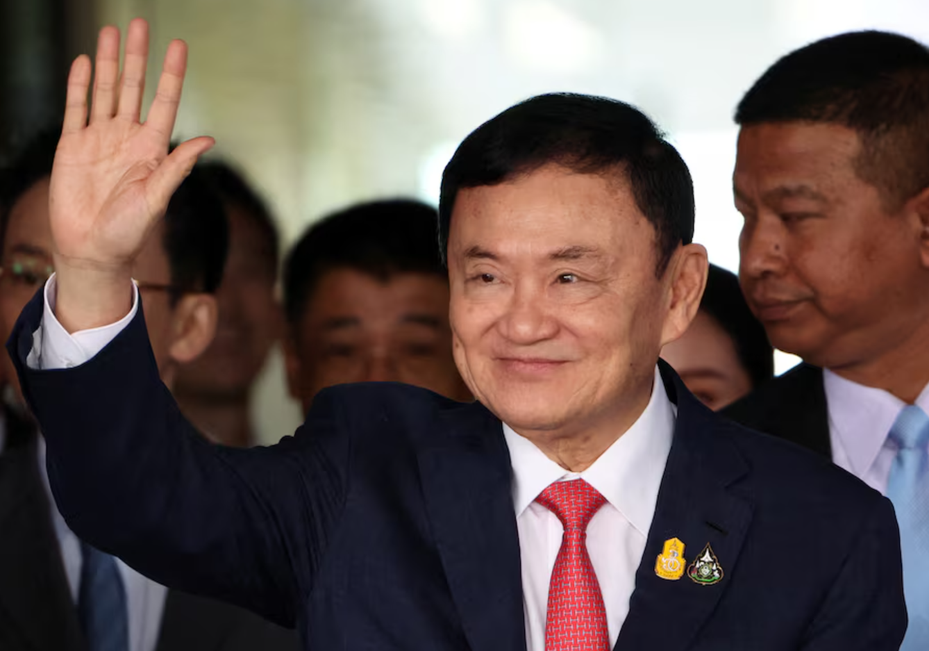 泰國前總理他信（Thaksin Shinawatra）被指於2015年在南韓接受訪問時發表冒犯泰國君主的言論，泰國檢方決定落案起訴他信冒犯君主罪。(路透社資料圖片)