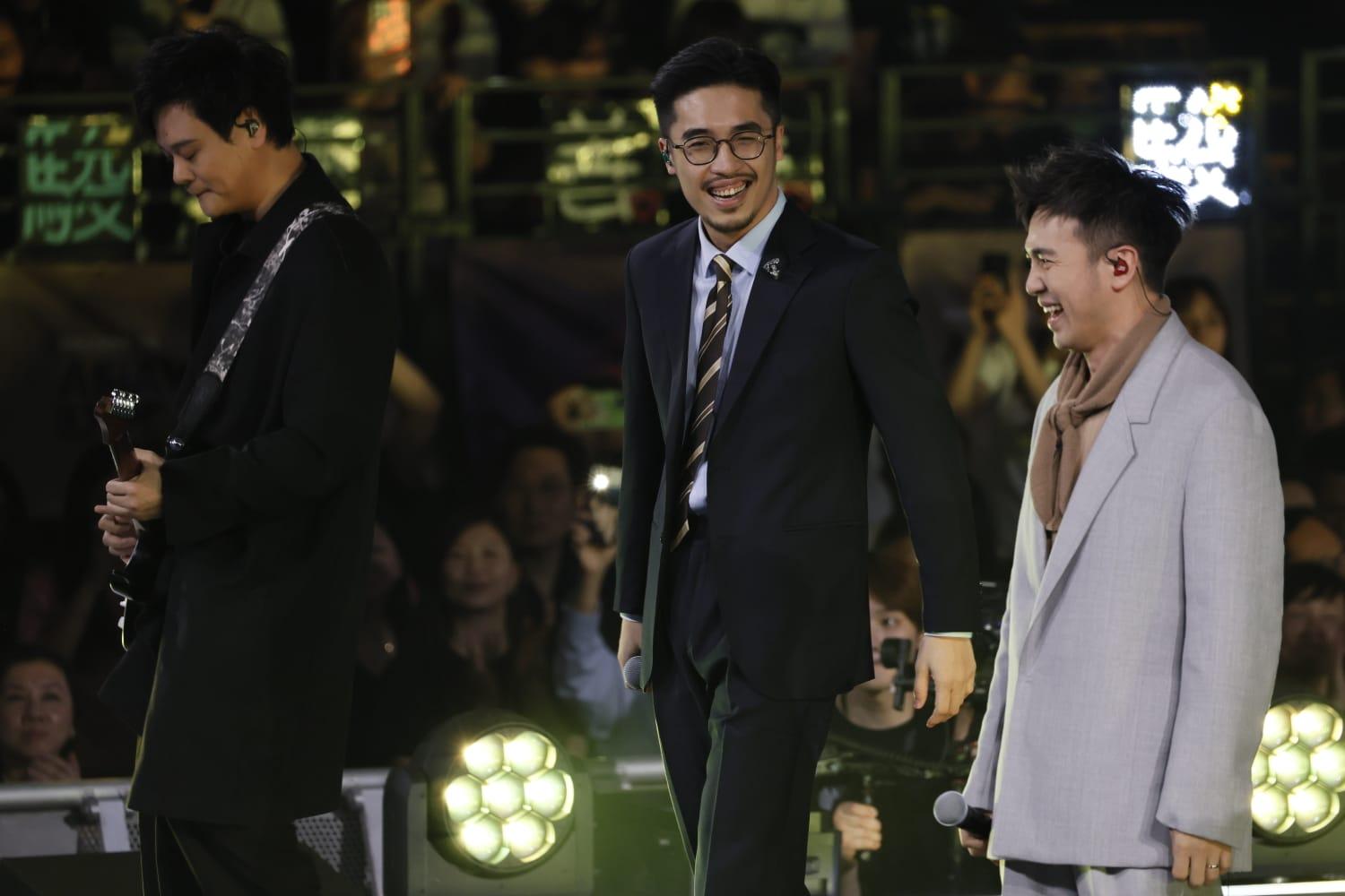 CHILL CLUB頒獎禮2024｜Dear Jane唱越南文震驚全場  Vũ演繹獲網民大讚