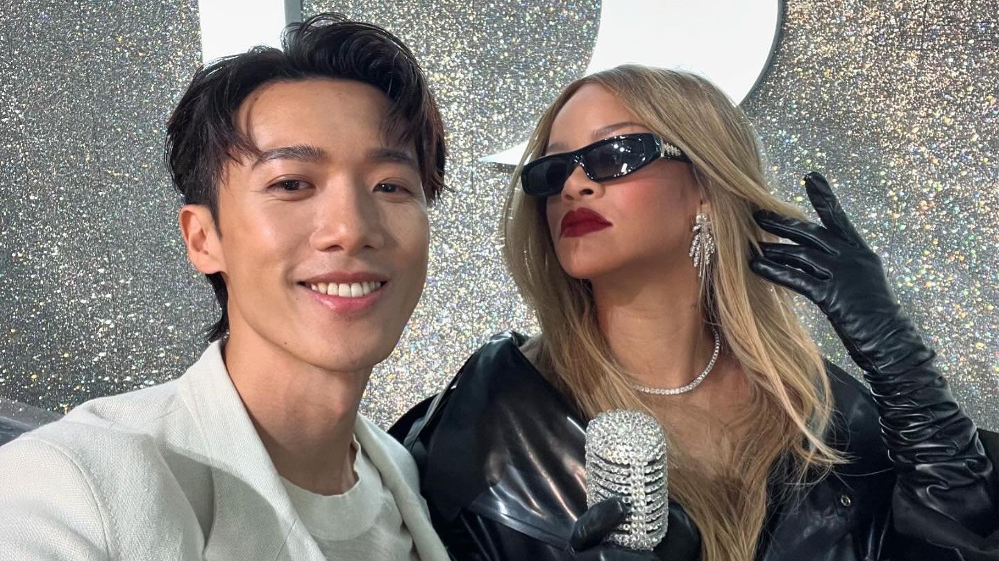 Stanley@MIRROR曬與世界級歌后Rihanna合照：阿媽我應該入緊運