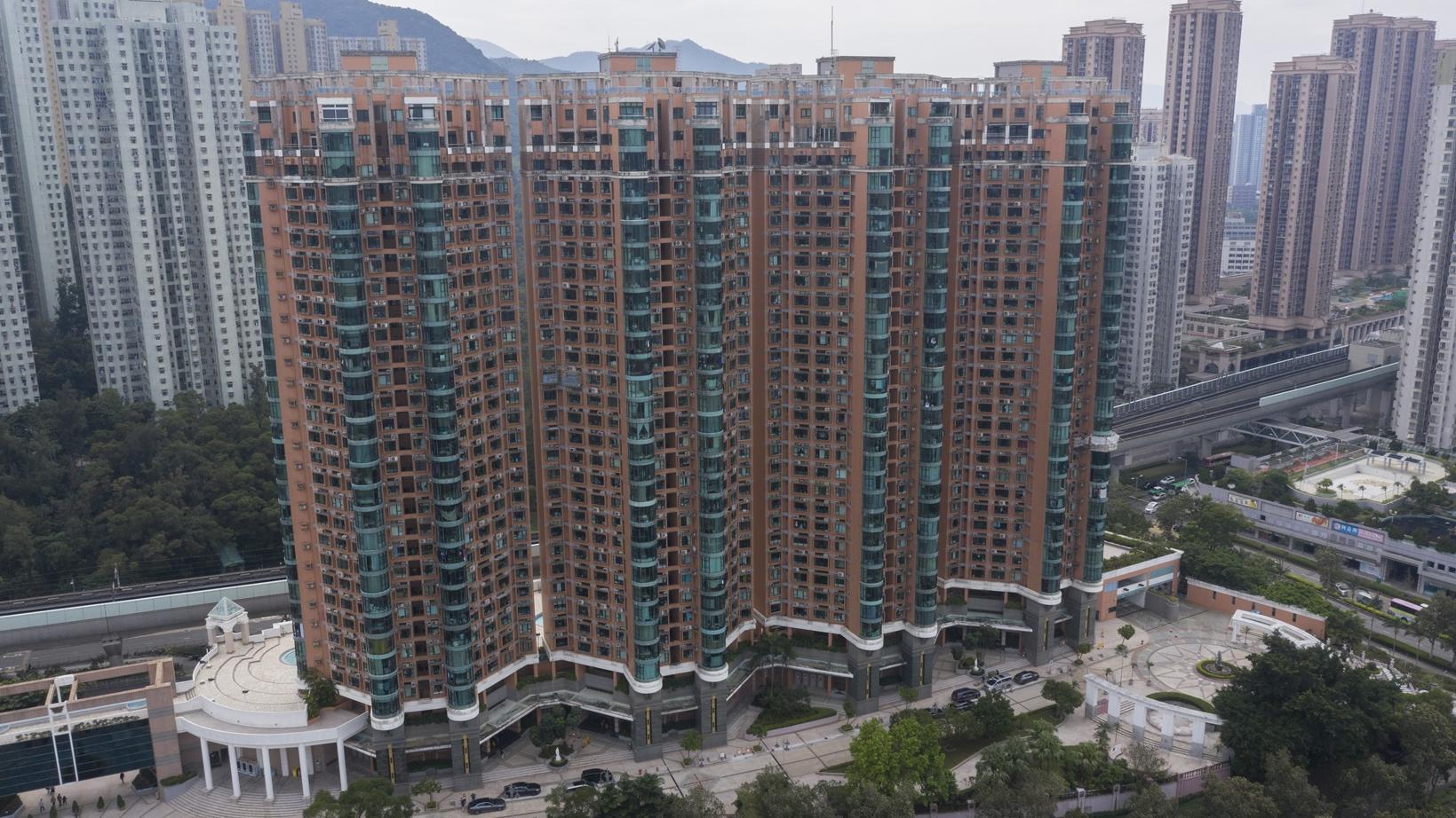 雅典居三房套連車位908萬沽 長情業主帳賺逾5球離場｜二手樓成交