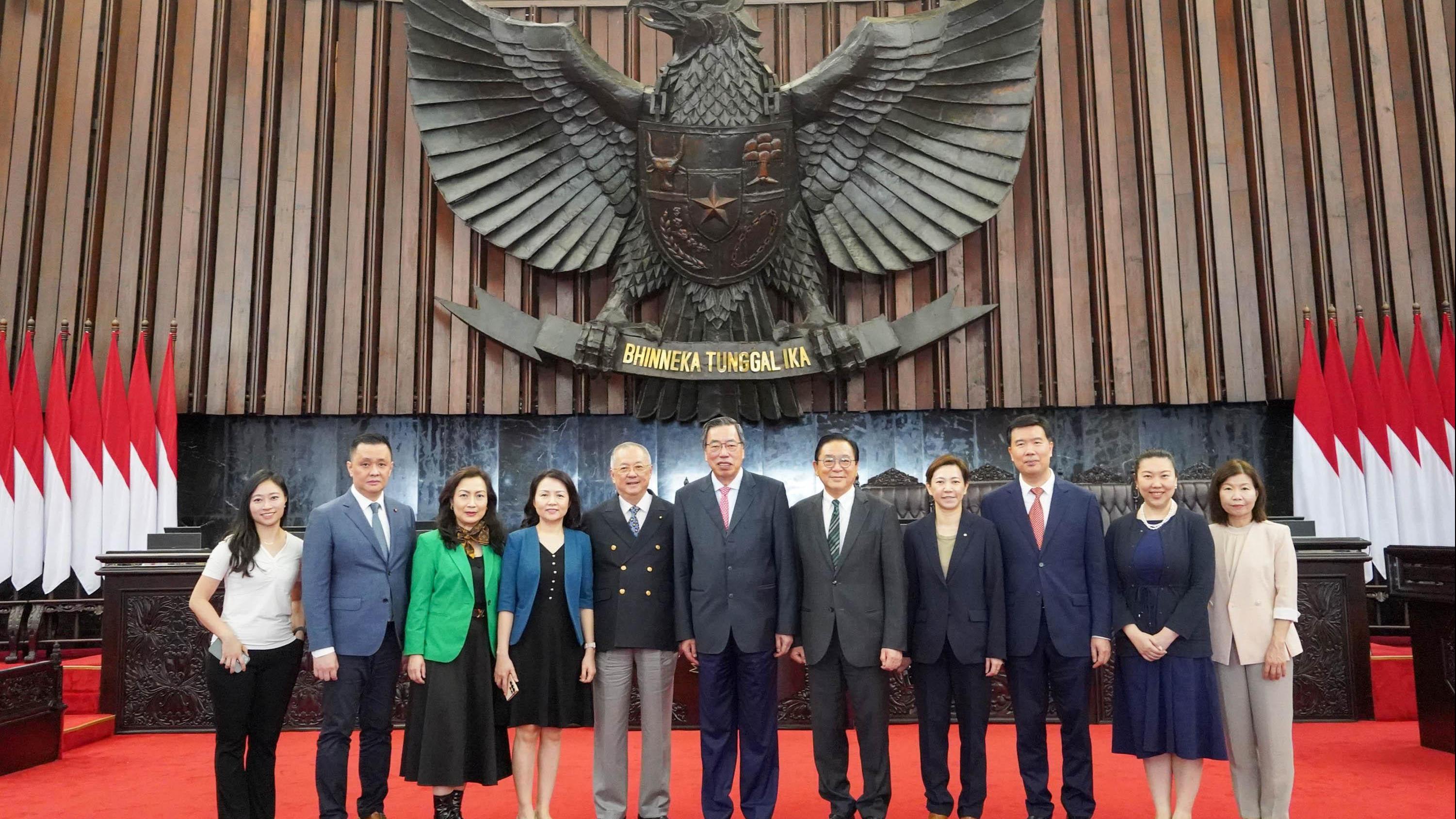 立法會考察團今日(16日)繼續在印尼的職務考察。(政府新聞處圖片)