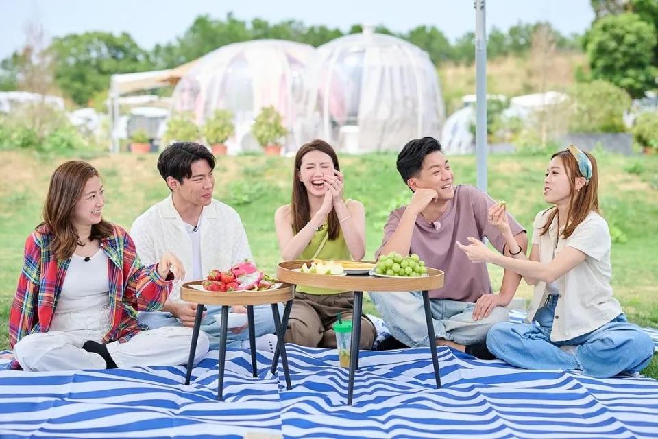 香港婚後事丨吳若希公審老公無有怕：老爺奶奶鍾意我幫佢哋教仔