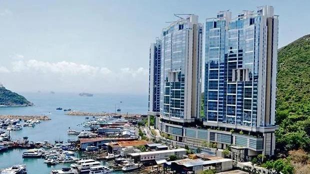 消息指，由馬榮成持有的鴨脷洲南灣三房連空中花園特色戶，以8.9萬元租出，租金較13年前大跌26%。(資料圖片)