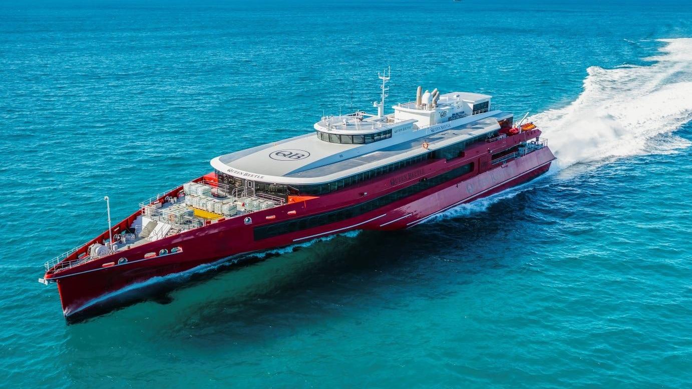 來往日本福岡及南韓釜山的高速渡輪入水停運。(網上圖片)