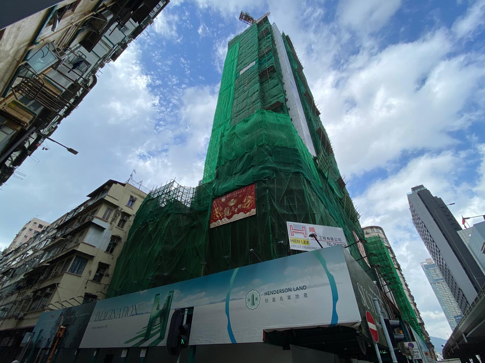 項目設有約2,641平方呎雙住戶會所「 首隅會」。