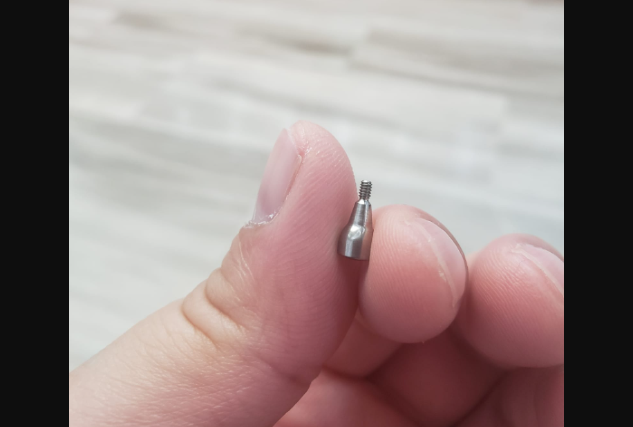 網上熱話｜港男北上種牙險被螺絲釘哽死　發文轟「搞到一肚氣」(FB@深圳吃喝玩樂新發現(By熙遊記))