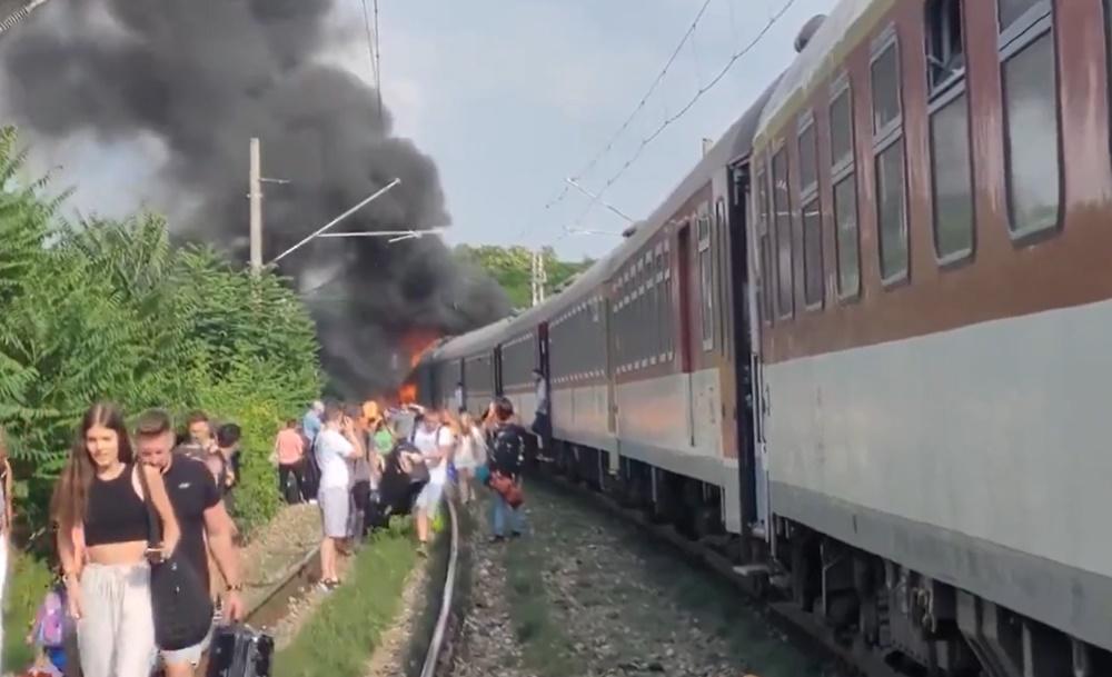 斯洛伐克火車巴士相撞，至少7死5傷。(X)