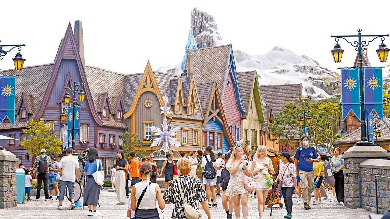 香港迪士尼收入57億 增156% 虧損降83% 魔雪奇緣帶動季度業績創新高 莫偉庭有信心虧轉盈